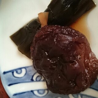 結び昆布と干ししいたけの黒糖煮